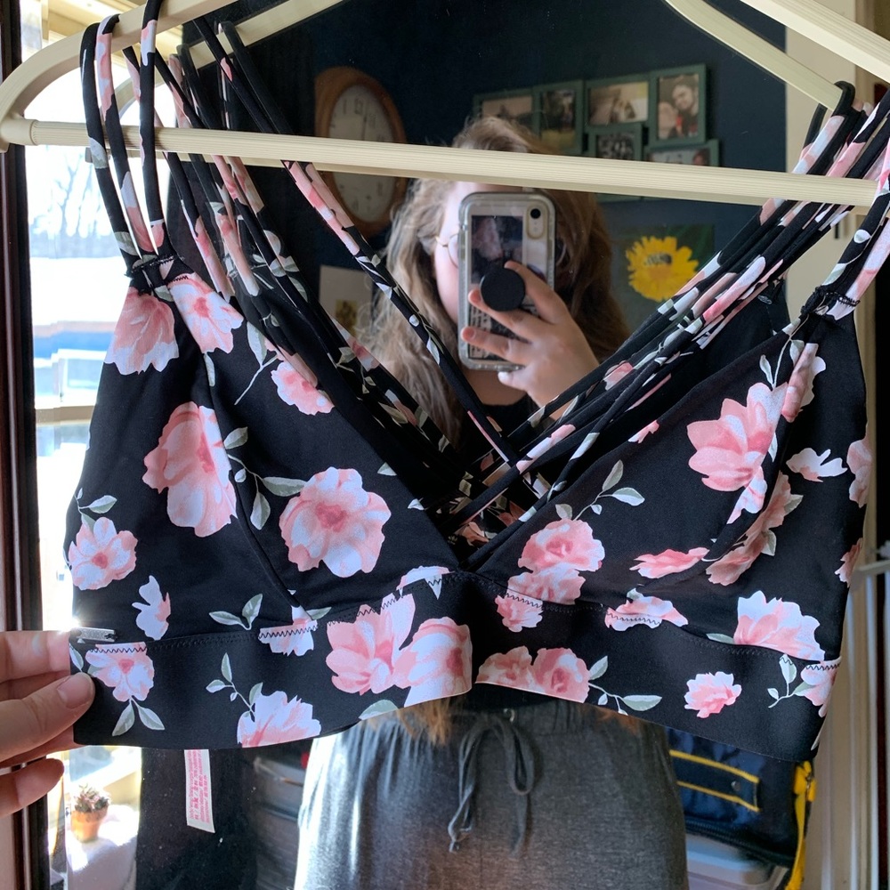 Victoria’s Secret pink bralette